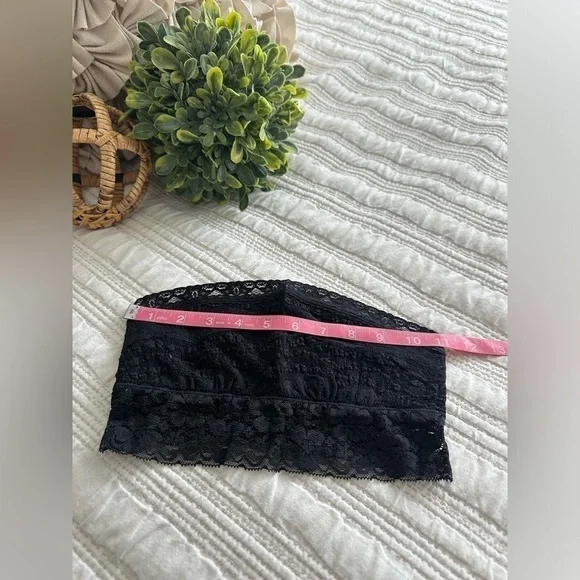 Free People Intimately Scallop Lace Bandeau in Black Size XS - Picture 7 of 14